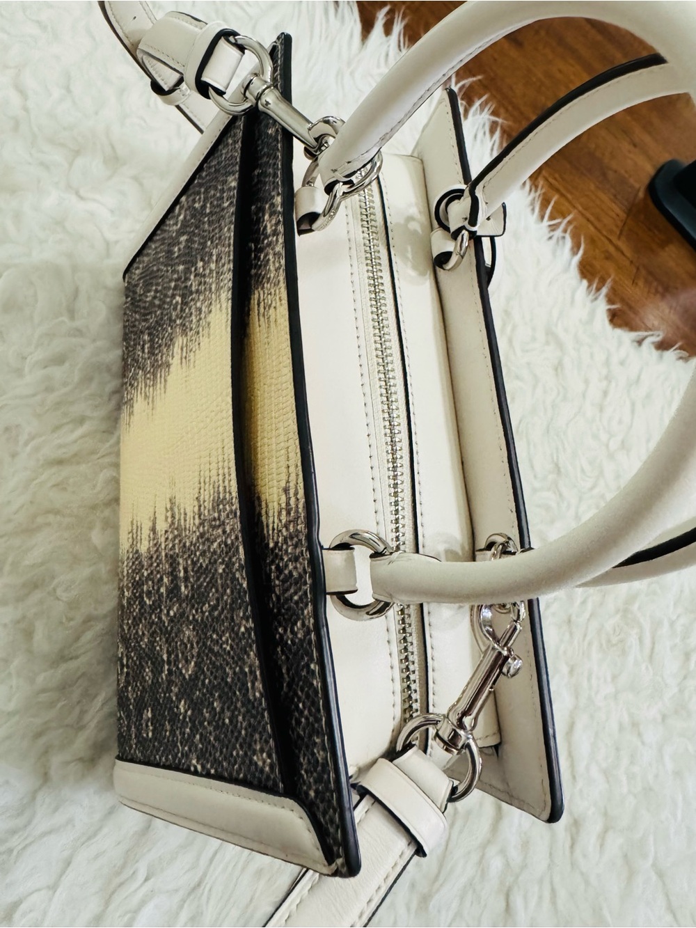LIKE NEW Coach Zoe Carryall Satchel Chalk/Silver lizard-embossed leather R:598$ - Picture 16 of 16